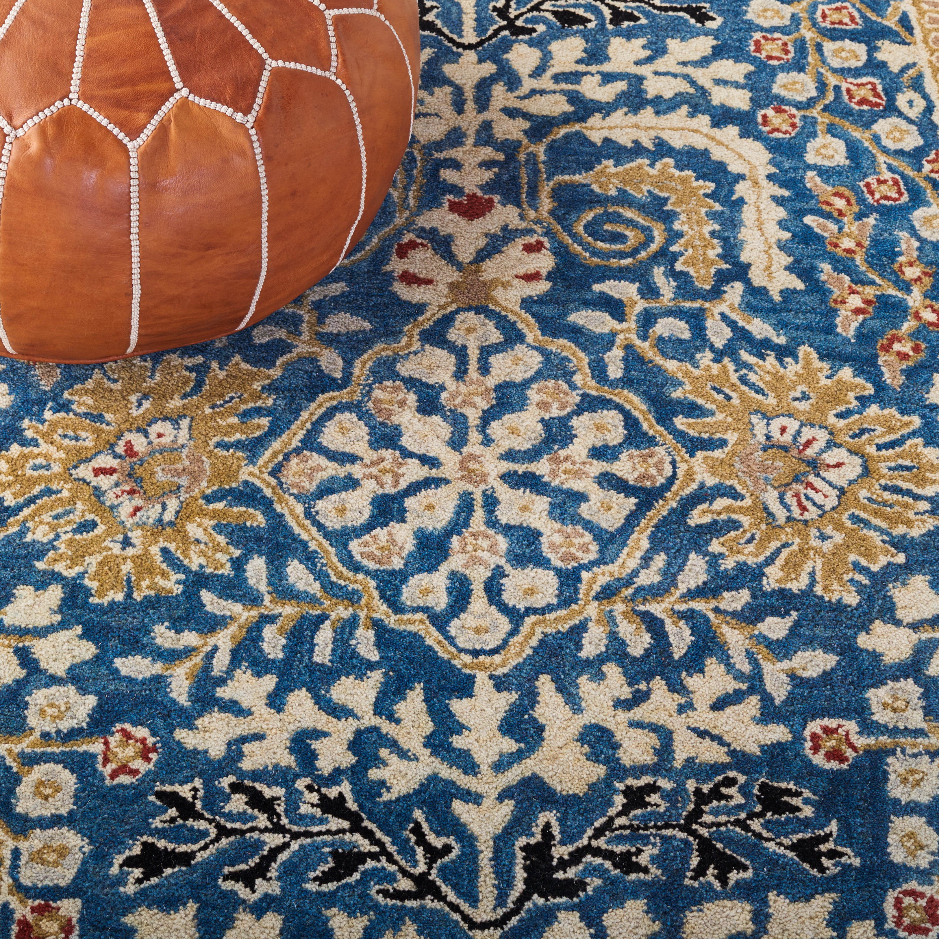 SAFAVIEH Antiquity Caelestinus Oriental Wool Area Rug, Dark Blue/Multi, 2' x 3'
