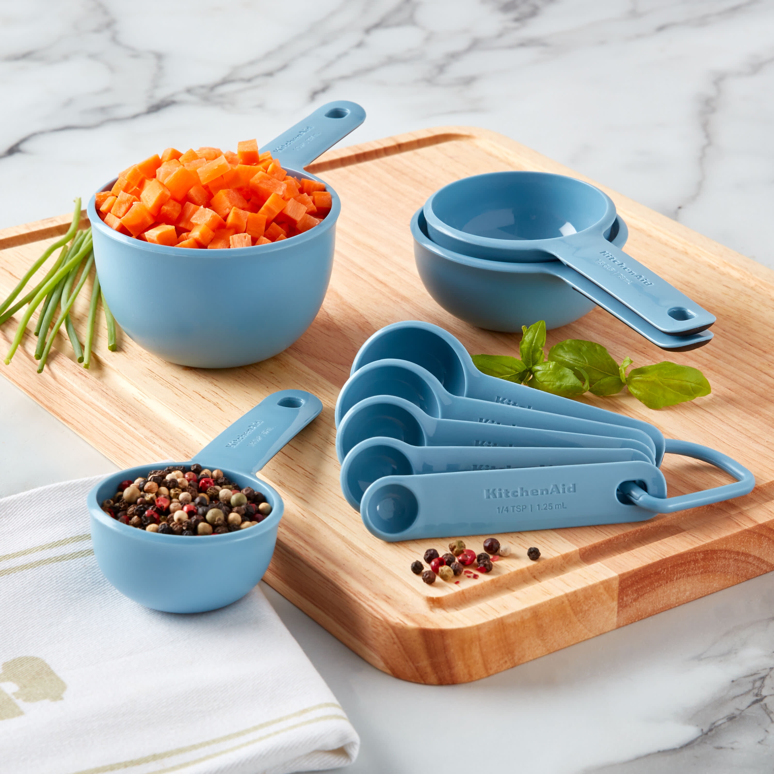 Kitchenaid Universal Measure Cups and Spoons Kitchen Utensil Set in Blue Velvet