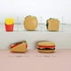 thumbnail image 4 of Juego de comida de imitación para niños | 9 piezas de comida falsa, accesorios de cocina | Hamburguesa, sándwich, papas fritas, perrito caliente | Juguetes educativos para niños y niñas, 4 of 5