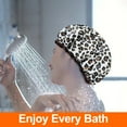 thumbnail image 2 of Un gorro de baño con estampado de leopardo negro, imprescindible para la ducha, atrevido y elegante, 2 of 7