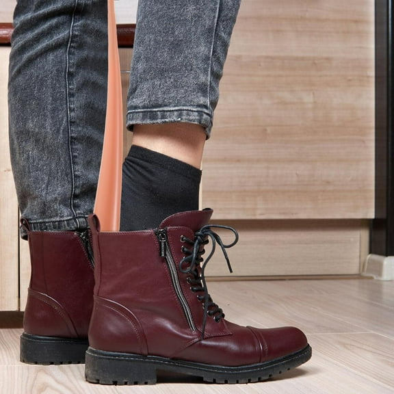 LEORX Plastic Shoe Horn Long Handle Design in Pink for Effortless Shoe Dressing