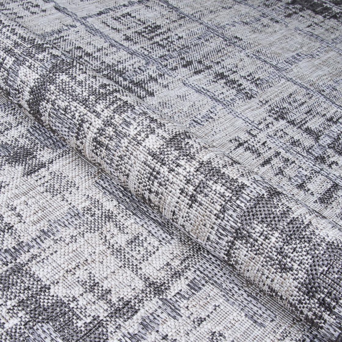 Couristan Charm Tiverton 2'2" x 4'3" Anthracite Grey and Light Grey Outdoor Rug