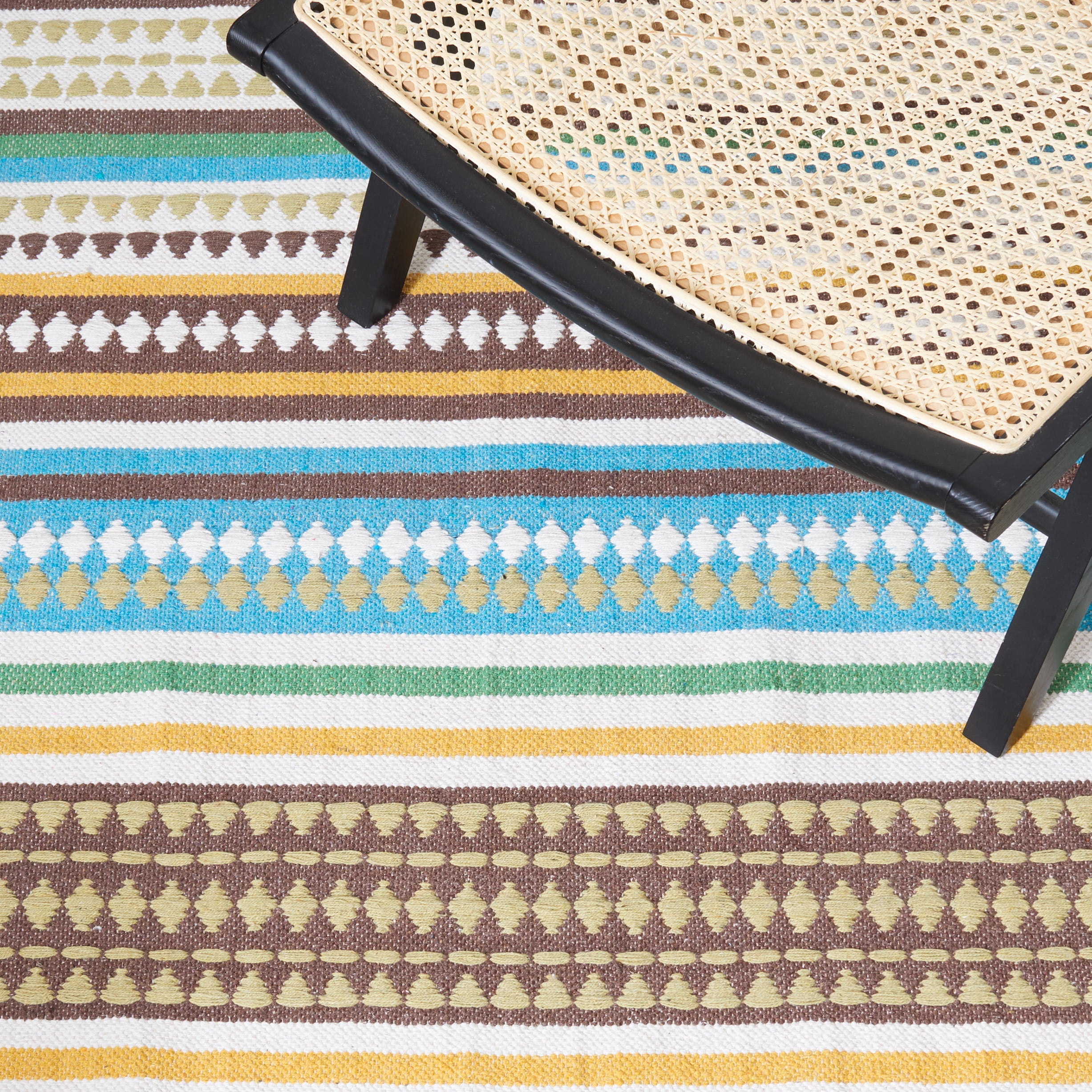 SAFAVIEH Montauk Kenyon Southwestern Cotton Area Rug, Light Blue/Ivory, 8' x 10'