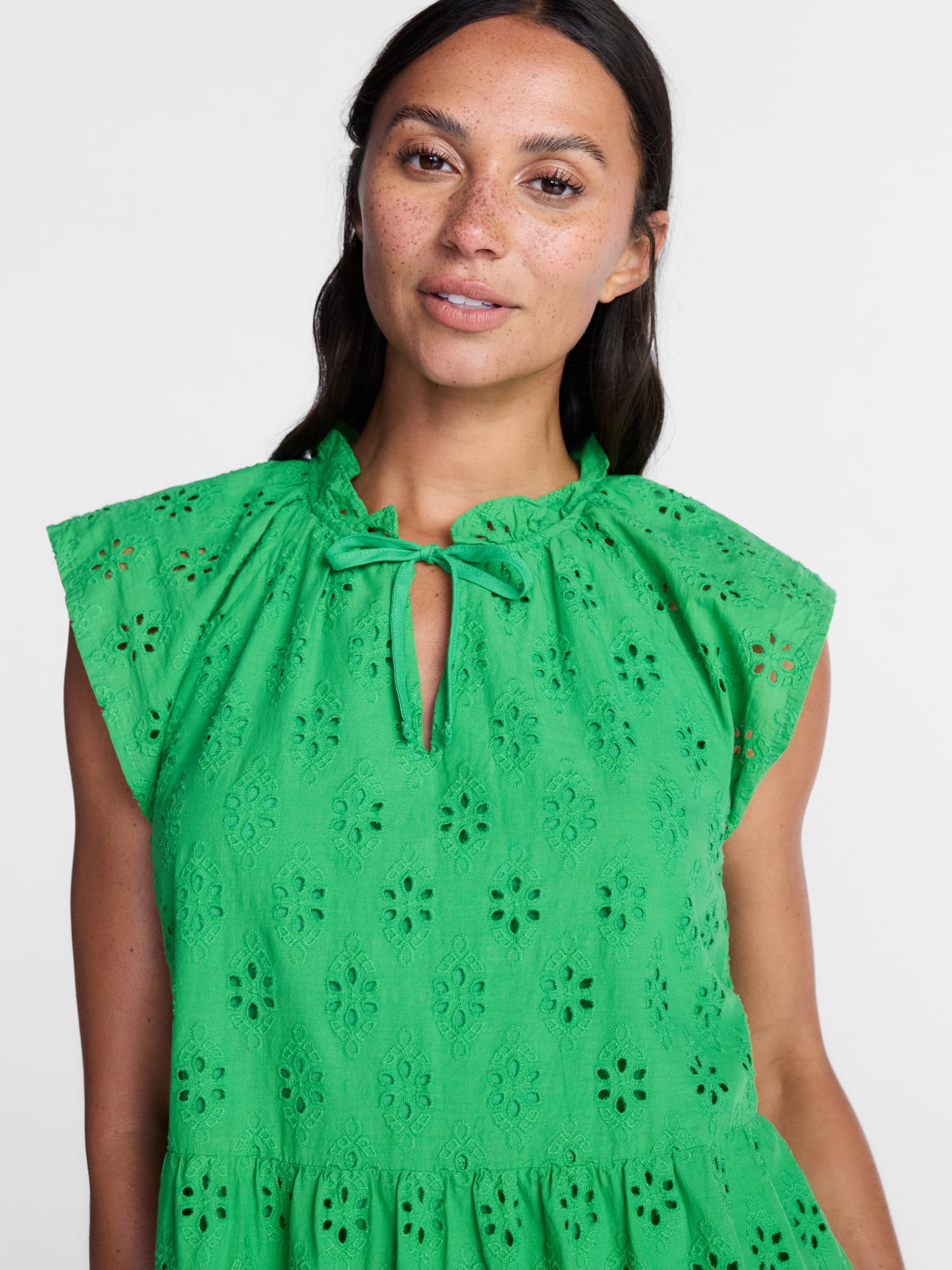 Time and Tru Women's Tiered Cotton Eyelet Mini Dress with Flutter Sleeves, Sizes XS-XXXL