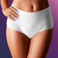 thumbnail image 4 of Ropa interior TENA Super Plus para incontinencia para mujer, 48 a 64 pulgadas, 4 of 9