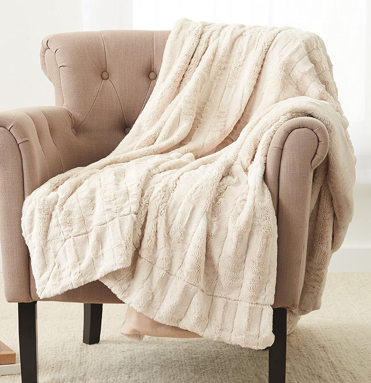 Details about   Luxury Throw Blanket 50 X 60in Stylish Super Soft In Ivory Warmth 
