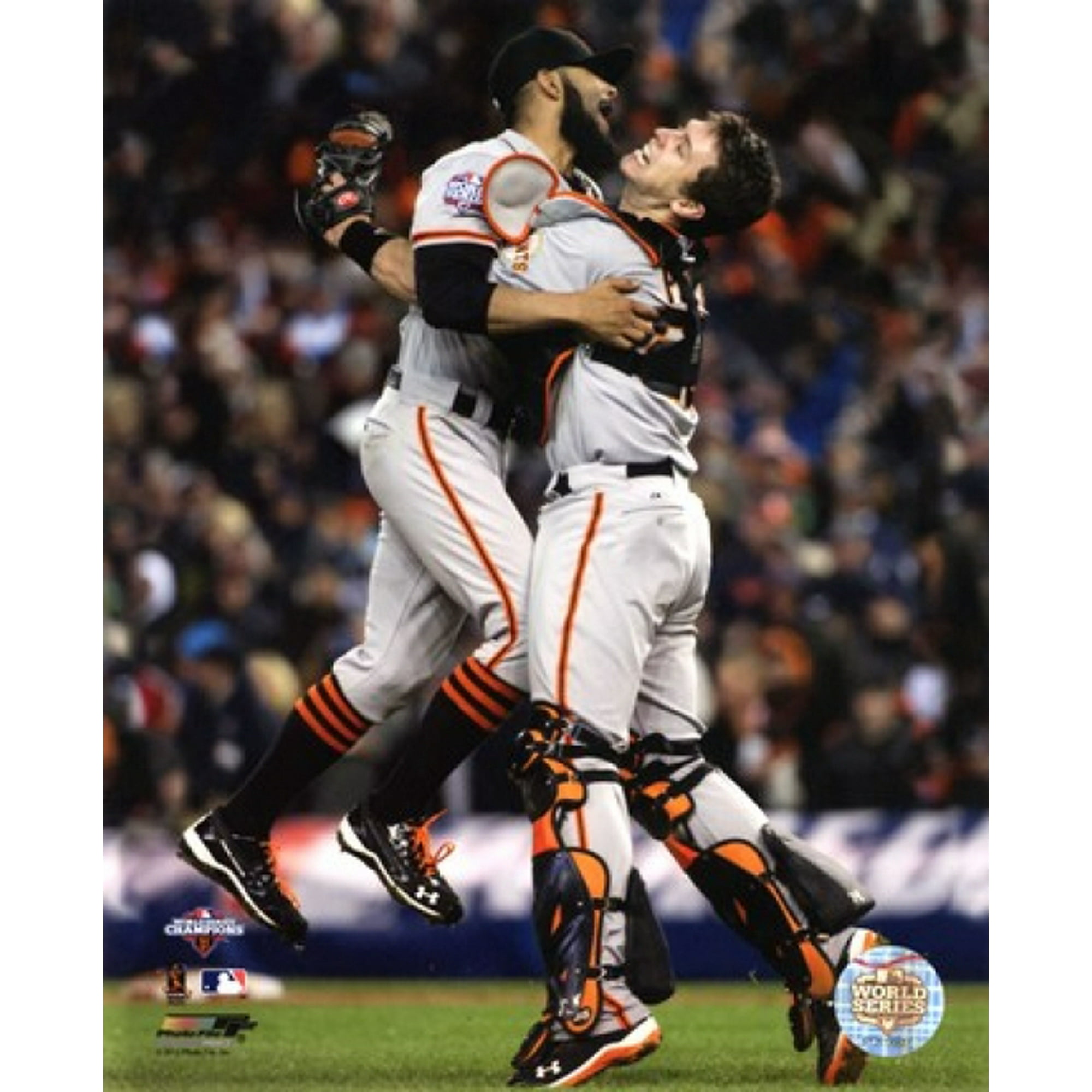 Buster Posey & Sergio Romo Celebrate Winning Game 4 of the 2012 World  Series Sports Photo 