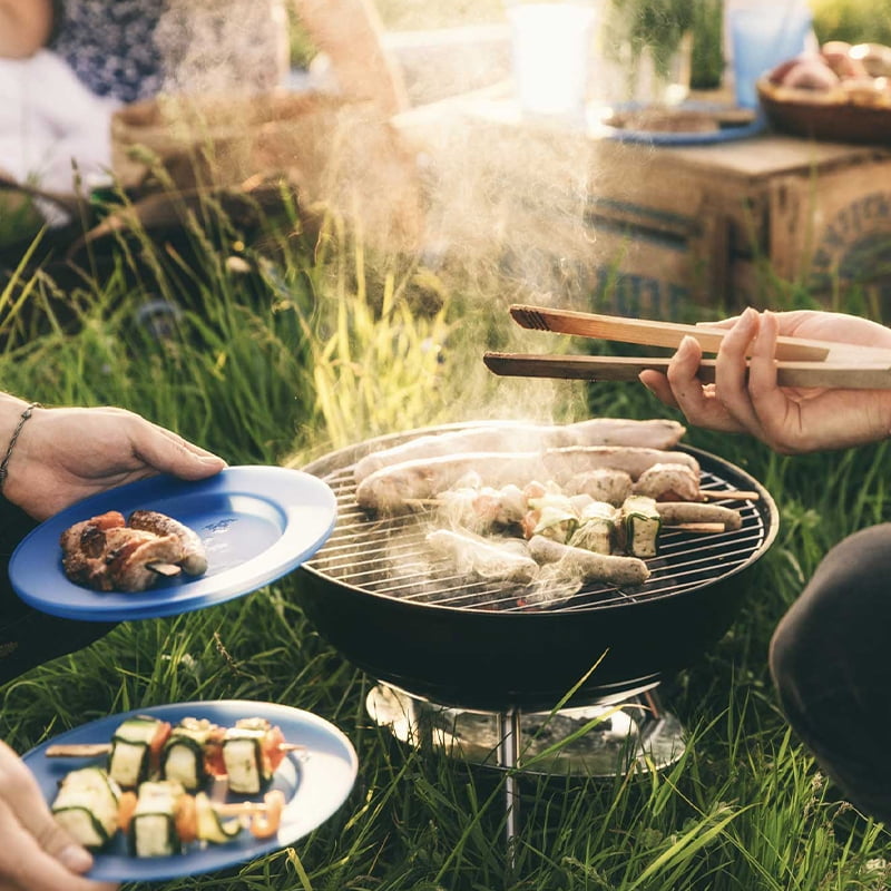 Waaoon-14 Inch Portable Charcoal Grills For Outdoor Camping & BBQ Picnic,Red