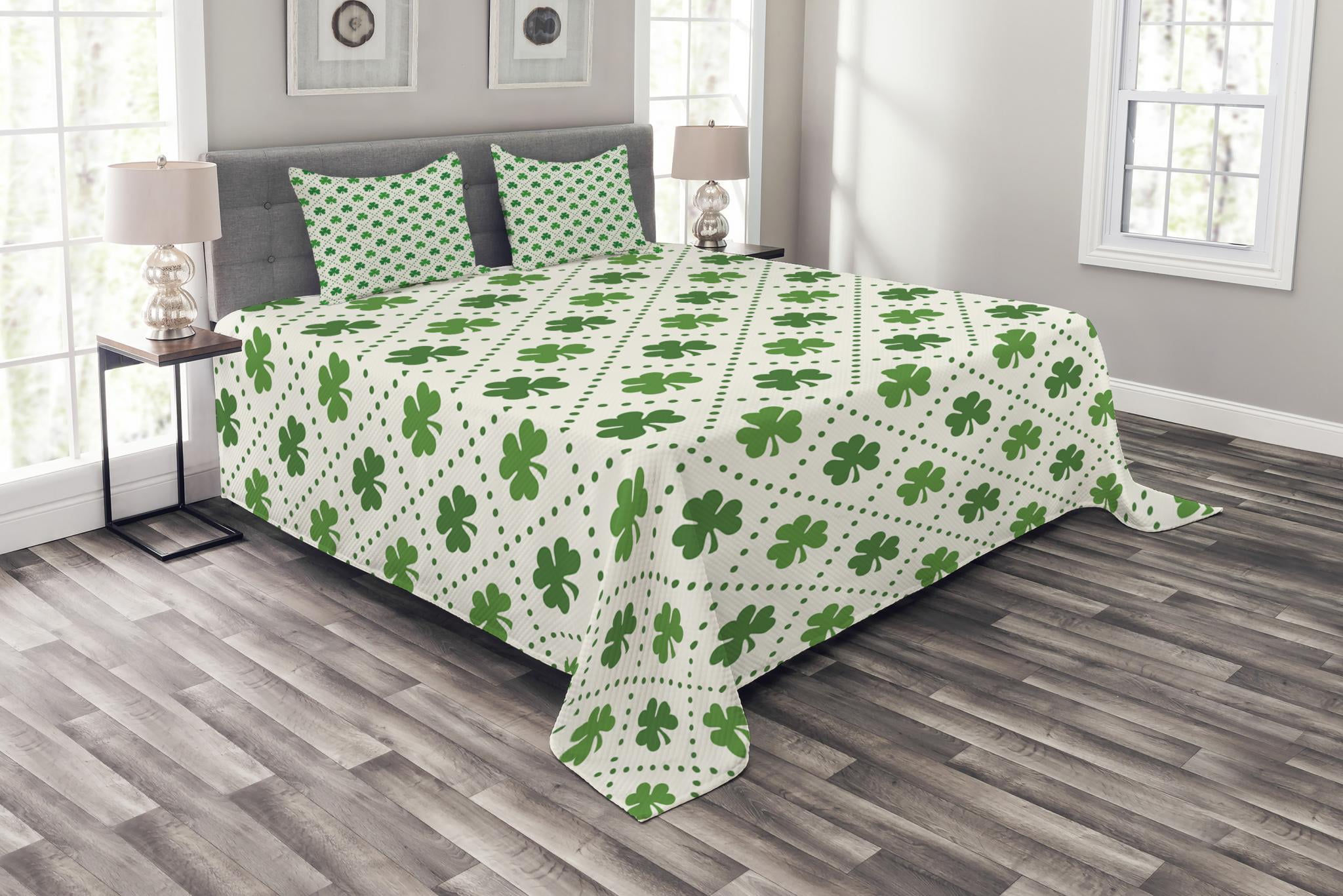 Irish Bedspread Set, Four Leaf Shamrock Clover Flowers with Dotted