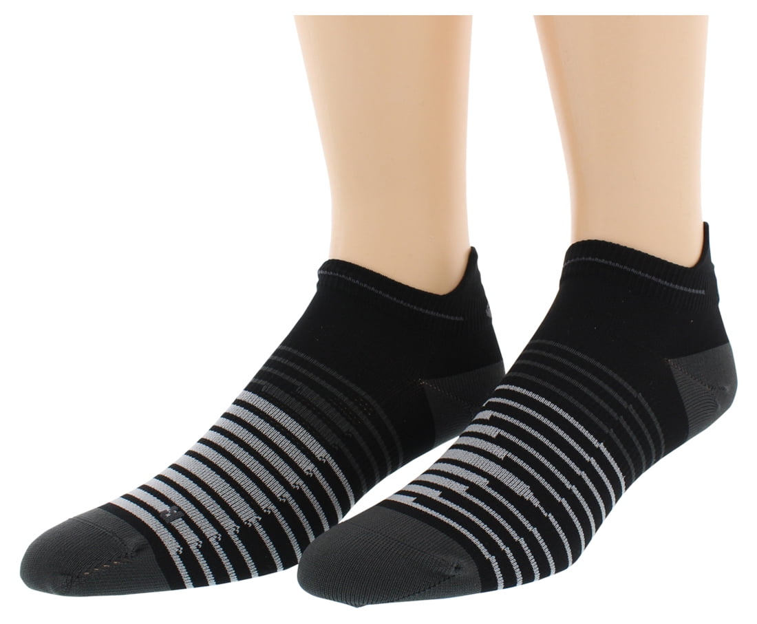 mens nike socks with r and l on them
