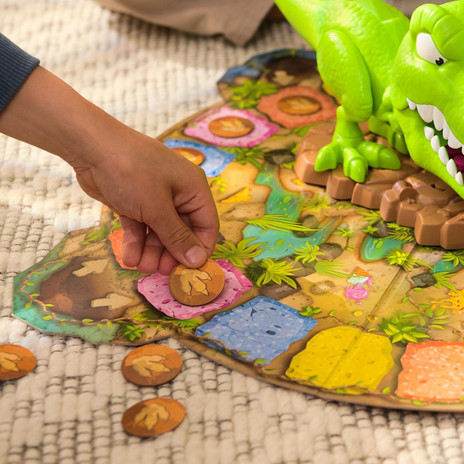 Snack-O-Saurus Rex, Jeu de société interactif pour les grands gourmands et les amateurs de dinosaures, jeu familial amusant, jeu de société pour les soirées en famille, pour les enfants à partir de 5
