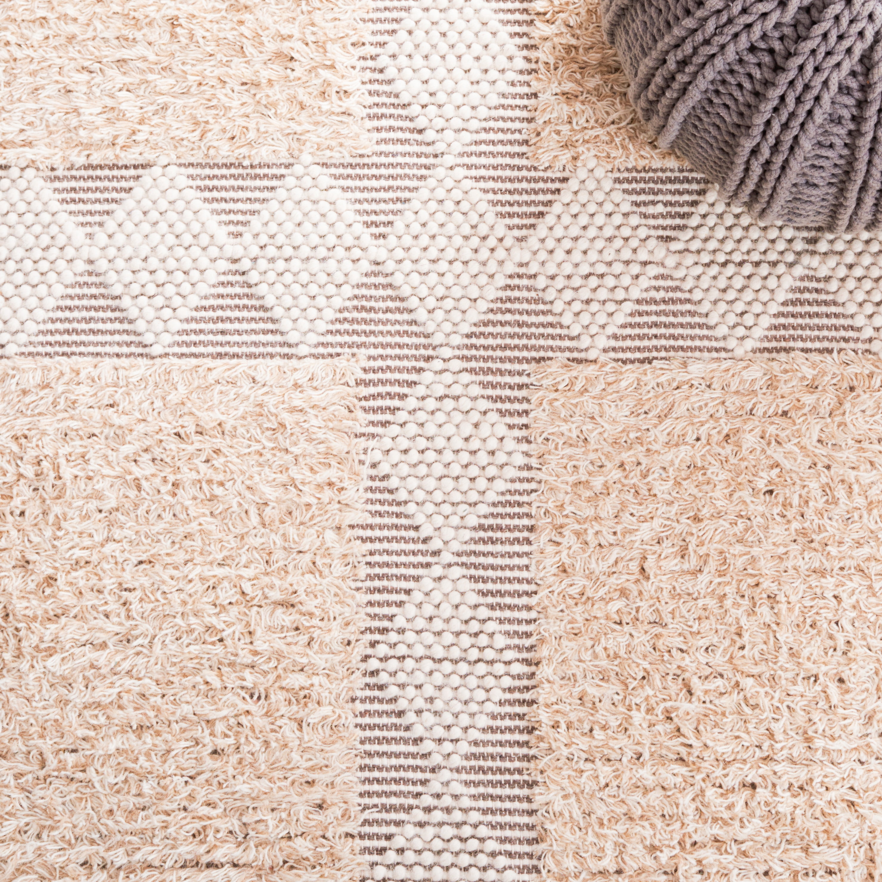SAFAVIEH Natura Raleigh Geometric Area Rug, Beige/Ivory, 5' x 8'