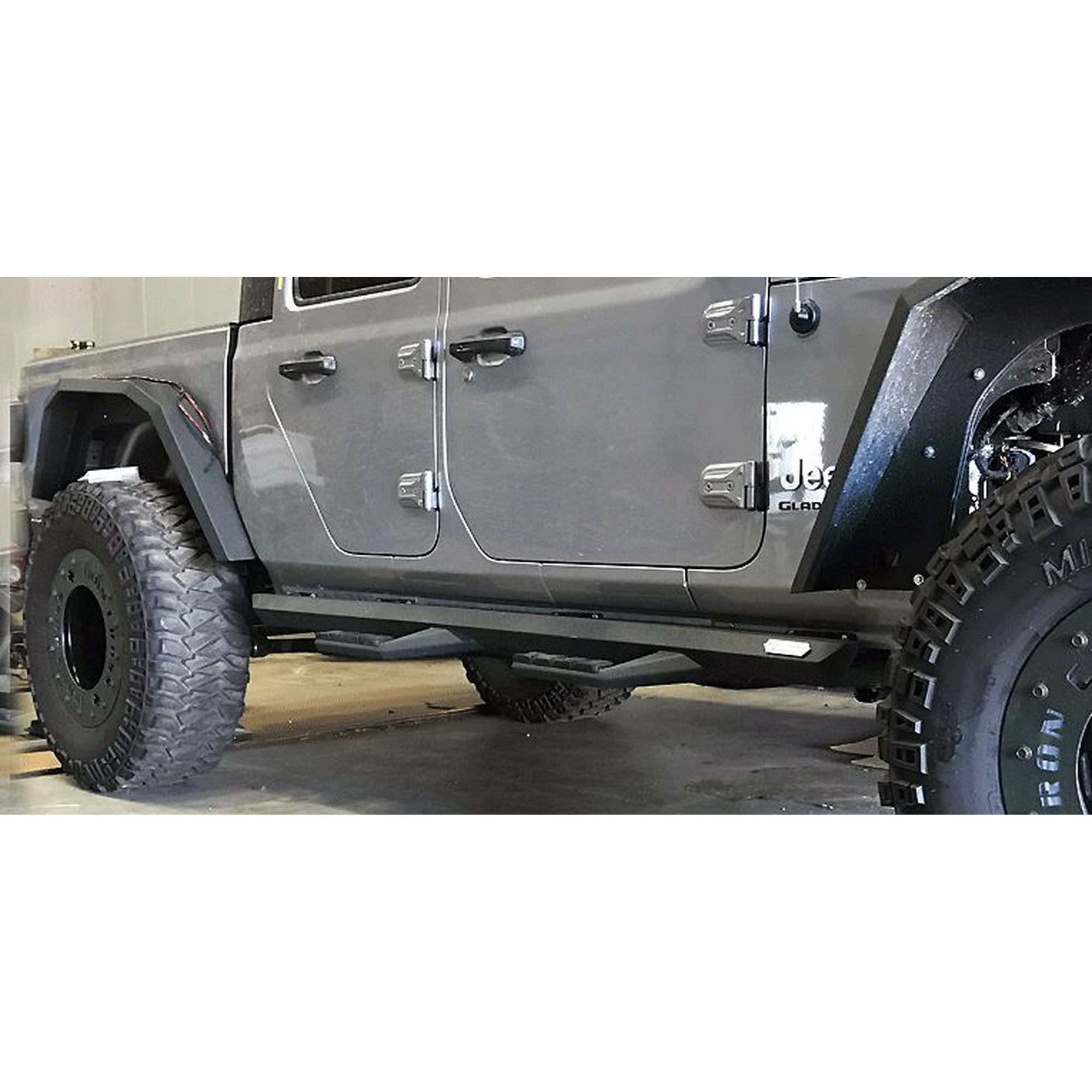 Fits 2020-2023 Jeep Gladiator JT Iron Cross Nerf Bar GP-9481