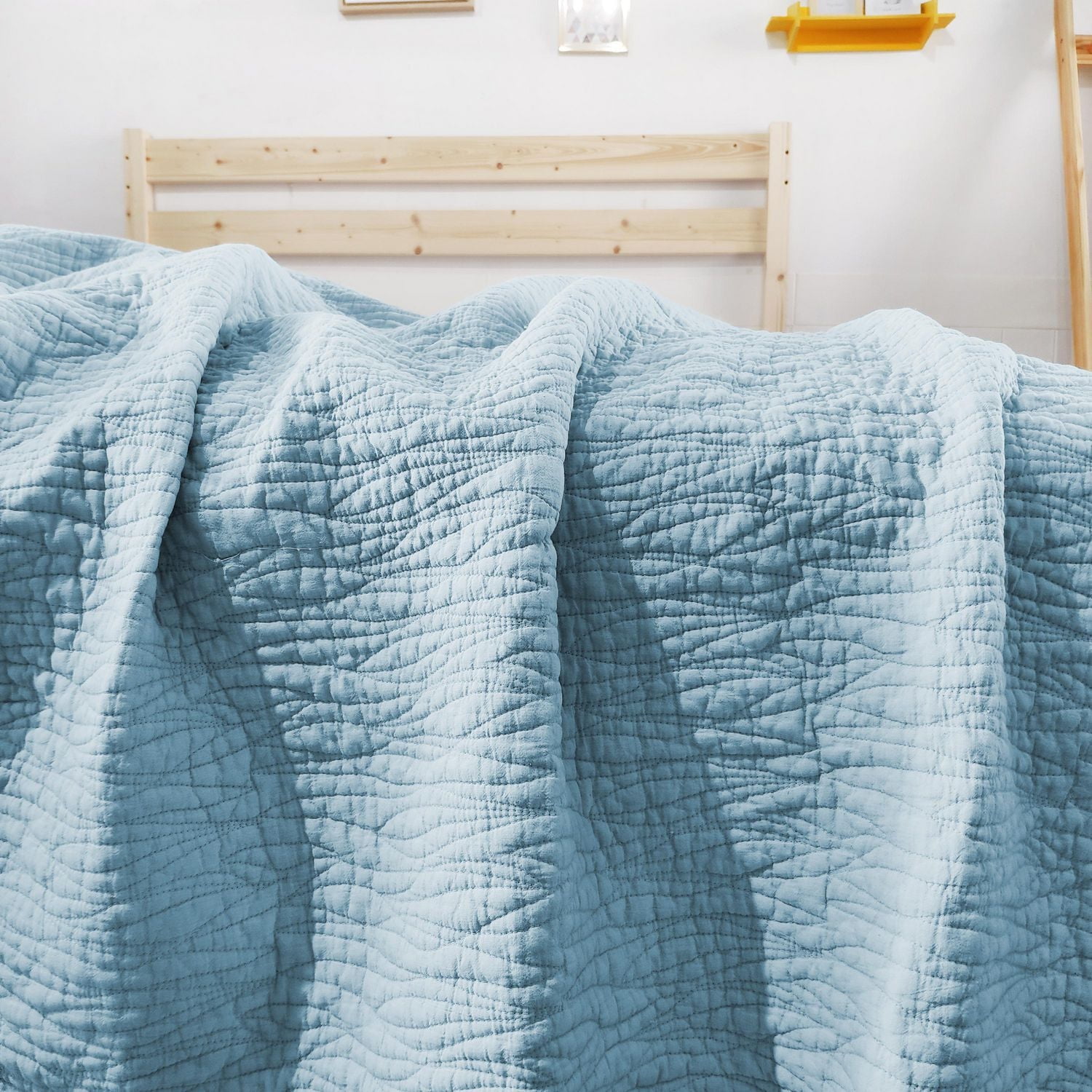 Gouchee Home Carson Quilt Set