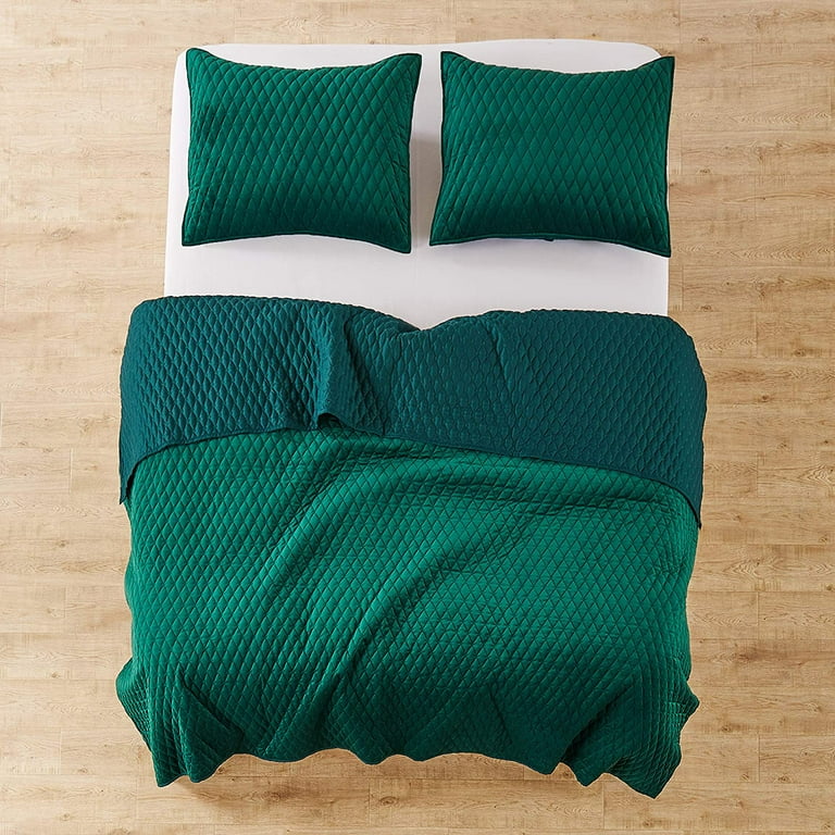 Levtex Home - Empire King/Cal King Quilt - Emerald Green - Velvet - Diamond Quilting - Quilt (106 x 92 in.) - Polyester Velvet