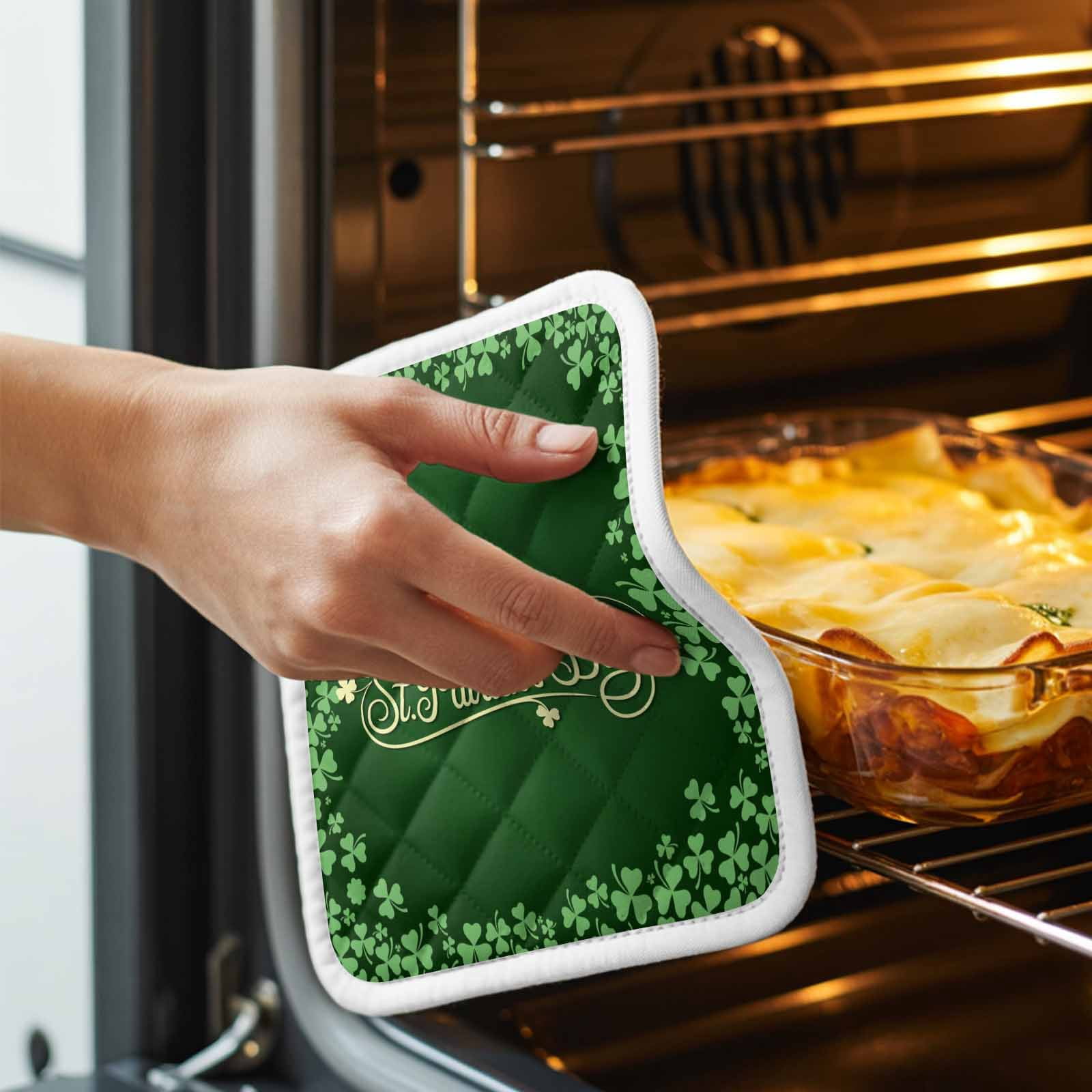 St. Patrick's Day Pot Holders for Kitchen Heatproof Potholder, 5 Pack Spring Lucky Shamrock Plants Retro Green Hot Pads Multipurpose Oven Pads Cloth Potholders Trivet for Cooking Baking