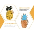 thumbnail image 2 of 5 broches de frutas originales y encantadores, estilo veraniego, pequeños, frescos, con forma de piña goteando aceite. Diseño aleatorio., 2 of 8