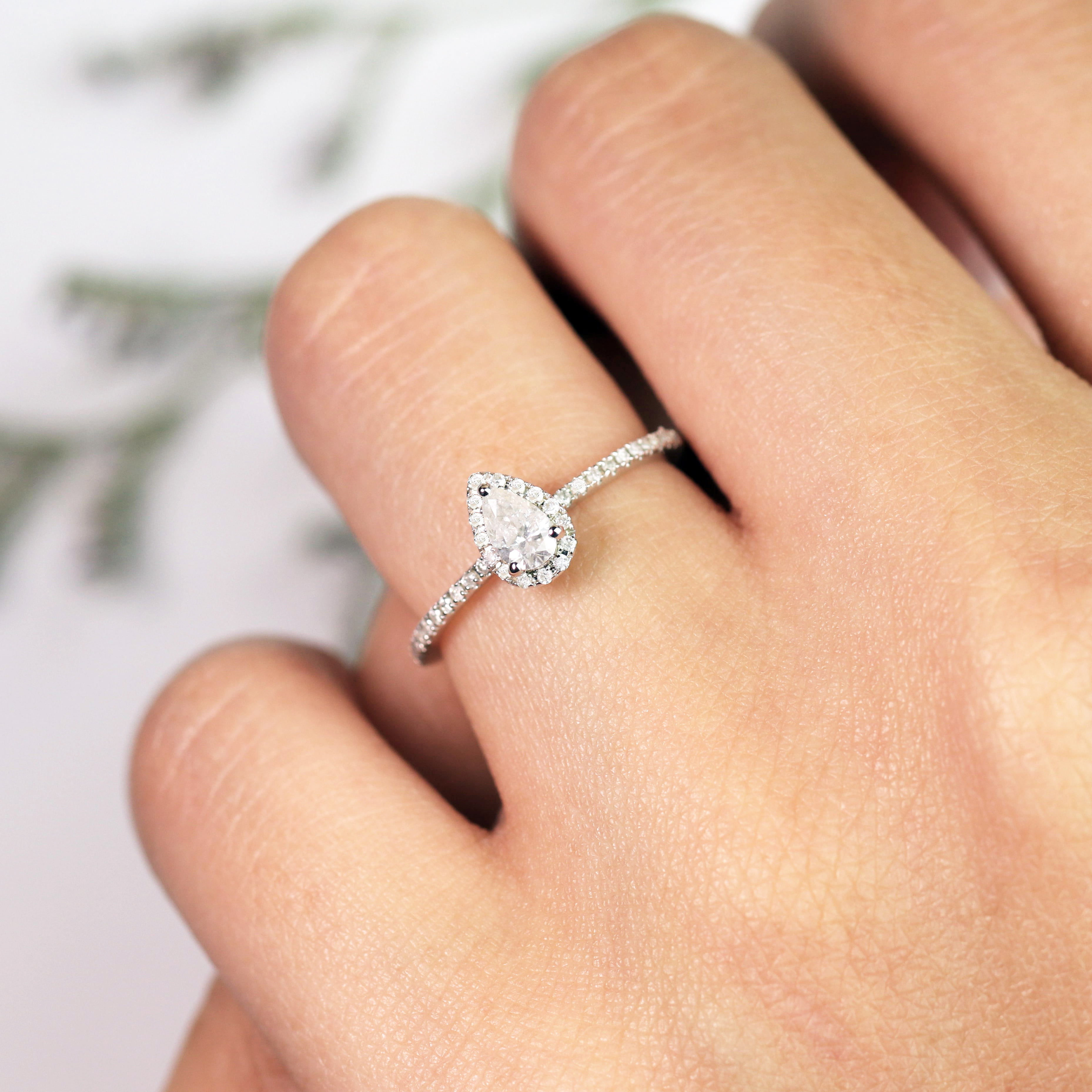 14K White Gold Vintage Princess Cut Engagement Ring - 39910141