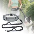 thumbnail image 1 of Correa reflectante para perros con manos libres, cinturón ajustable, cómoda, con bolsillos y asas acolchadas dobles para correr y excursiones al Gris, 1 of 8