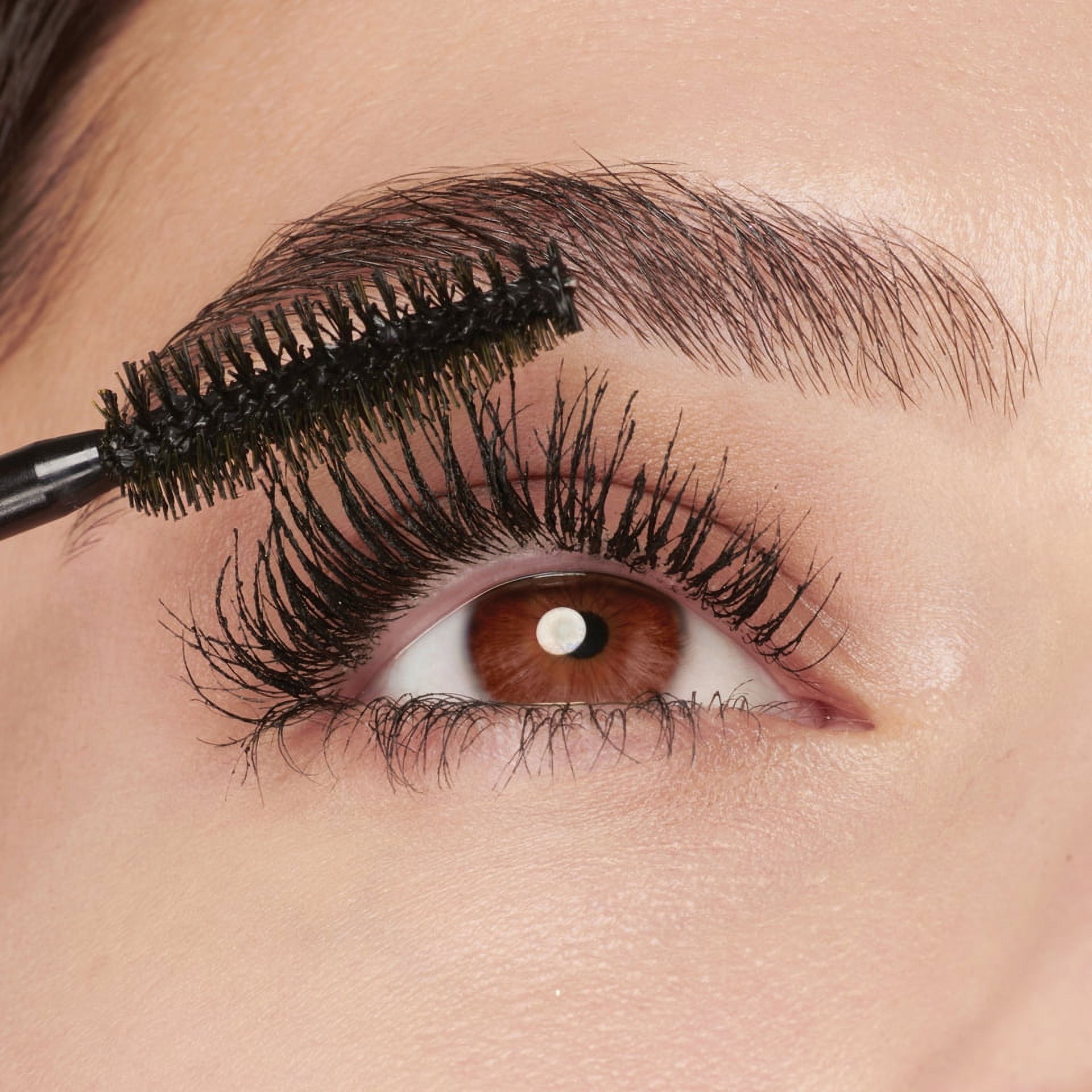 Maybelline Volum' Express Colossal Waterproof Mascara photo 6
