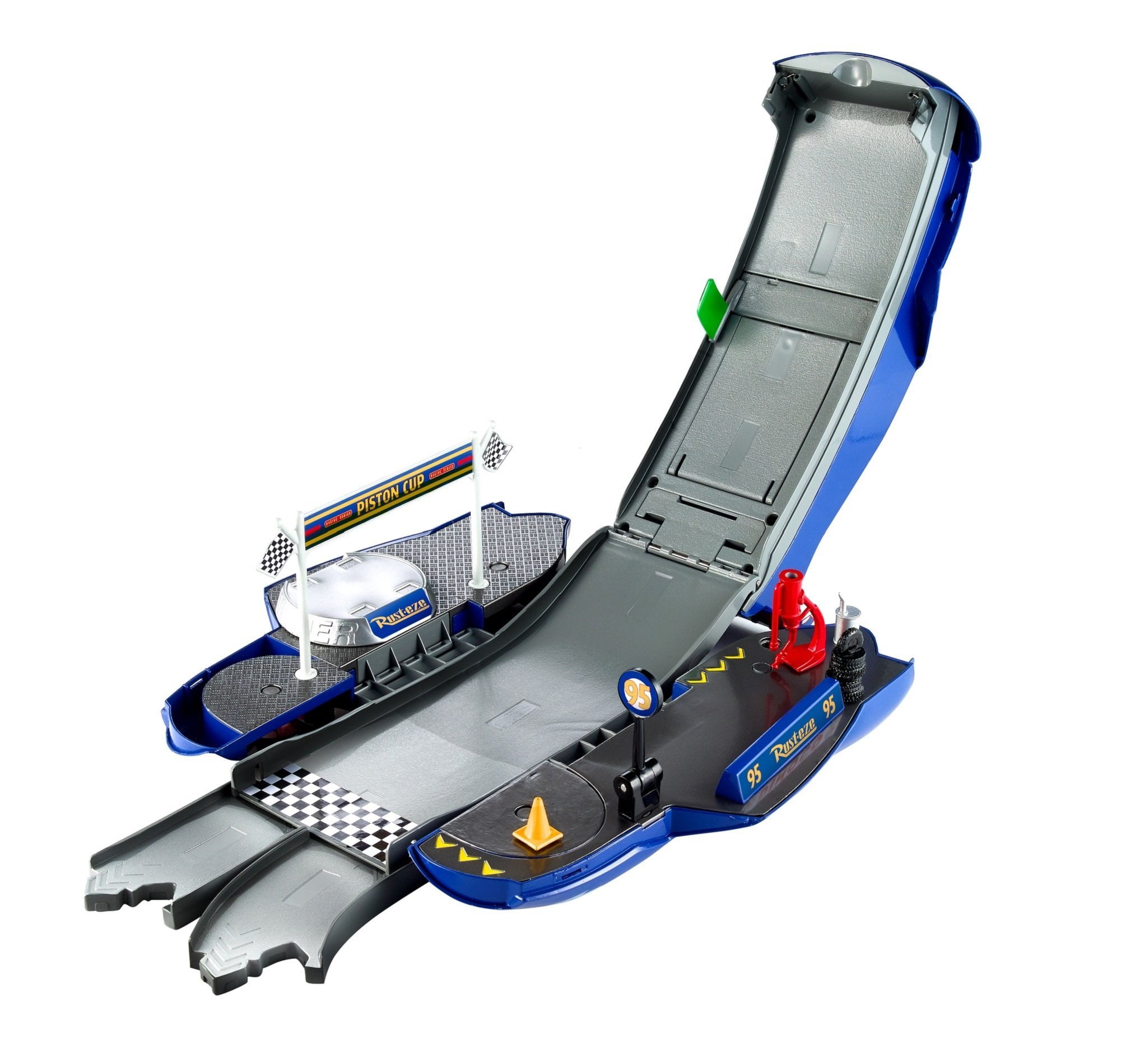 transforming lightning mcqueen playset