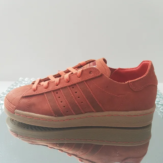 NEW Ad-id-as Superstar 82 "Surf Red" Leather Gum - Men’s Size 5 - HP6293