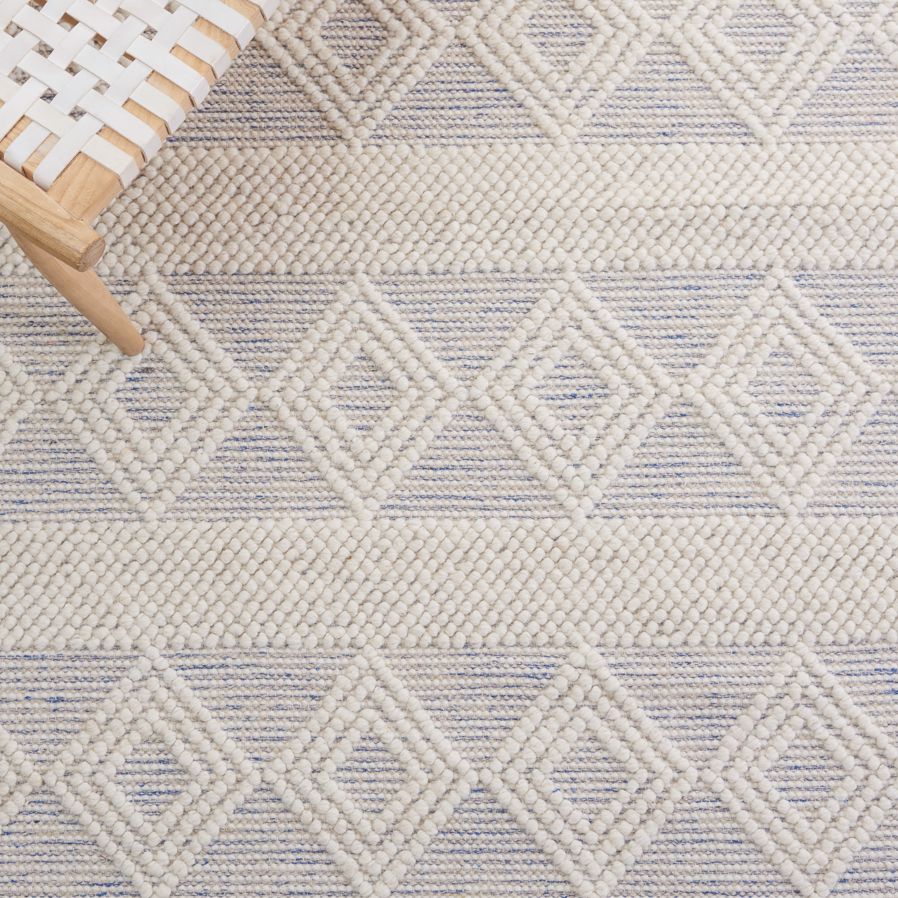 SAFAVIEH Natura Isaiah Southwestern Wool Area Rug, Ivory/Beige, 3' x 5'