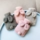 thumbnail image 2 of Bolsa de agua caliente llena de agua con orejas de conejo de peluche, cubierta de tela de felpa de PVC cálida para el invierno, bolsa de agua caliente llena de agua, 2 of 3