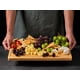 thumbnail image 3 of Tabla de cortar de bambú para cocina, tabla grande de madera para embutidos y quesos de 45 cm, bloque de madera con asas laterales y ranuras para jugos., 3 of 5