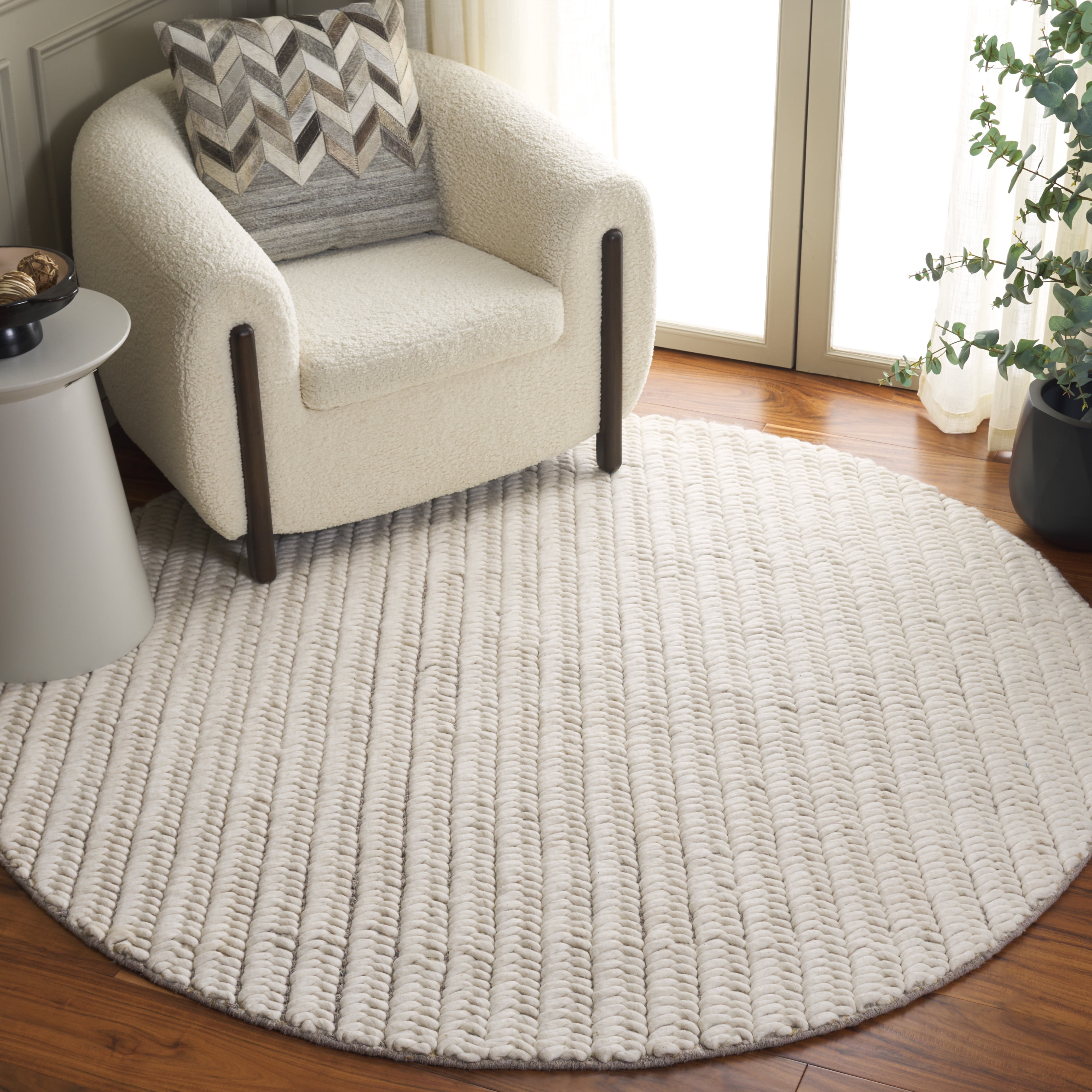 SAFAVIEH Natura Dalia Striped Area Rug, Ivory, 6' x 6' Round