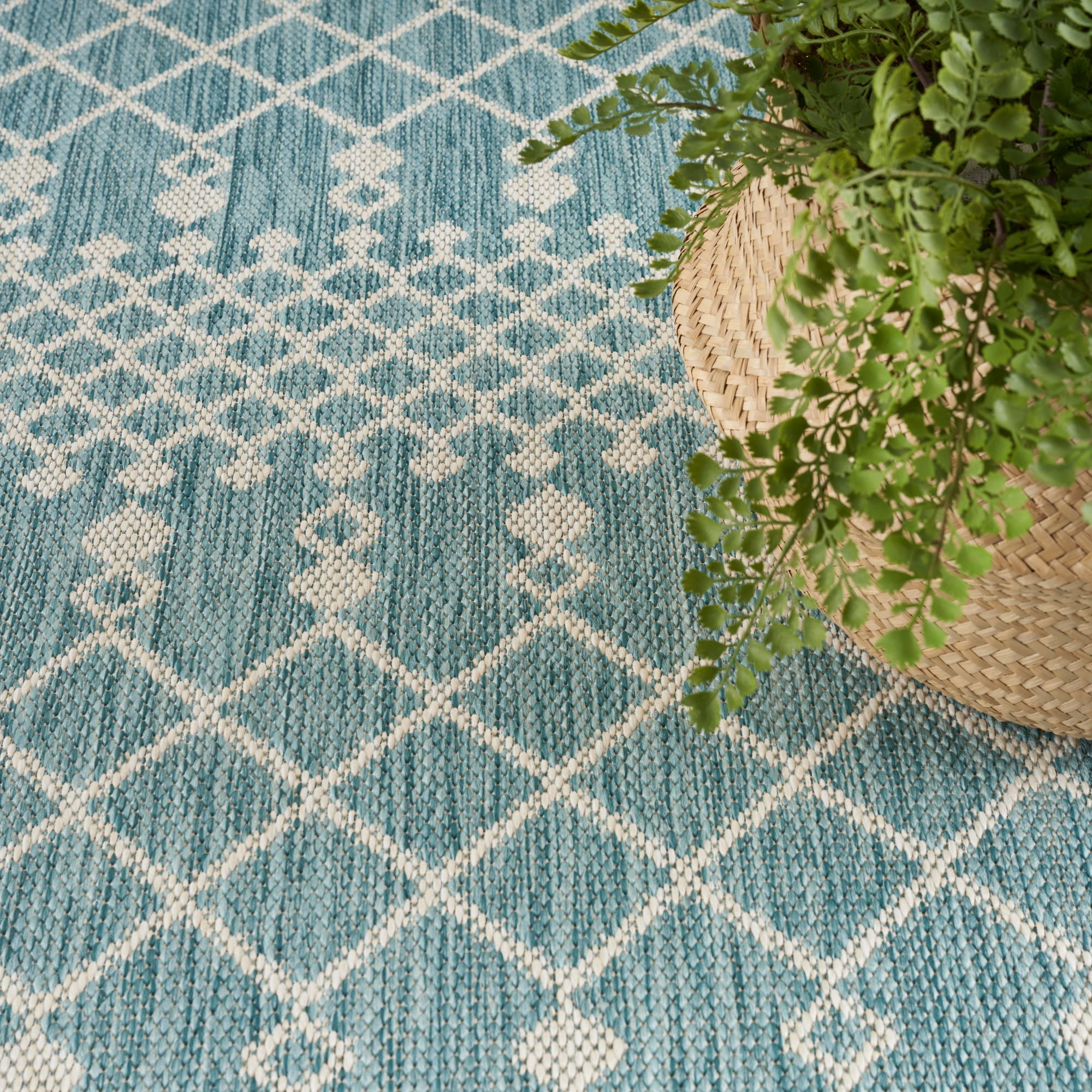 Nourison Positano 6' x Round Aqua Modern Indoor/Outdoor Area Rug