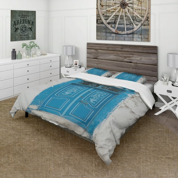 Designart 'Vintage Door in Tunesia' Vintage Duvet Cover Set