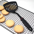 thumbnail image 3 of Espátula para alimentos Norpro 1705 con mango negro Grip-Ez, apta para lavavajillas, 3 of 4