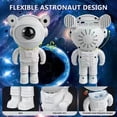 thumbnail image 1 of Bocina Bluetooth En Forma de Astronauta Con Proyector Nebulosa Y Estrellas Led, 1 of 7