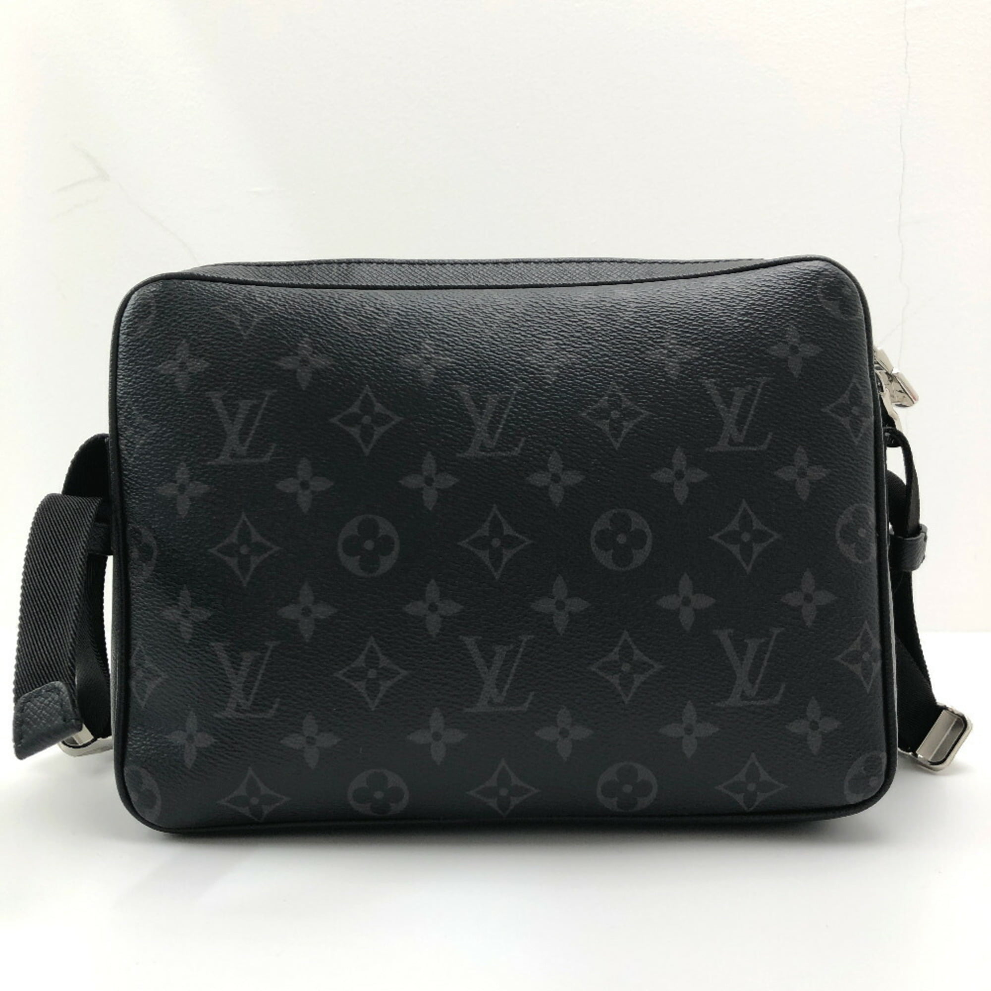 Louis Vuitton - Authenticated Outdoor Bag - Leather Black Plain for Men, Very Good Condition