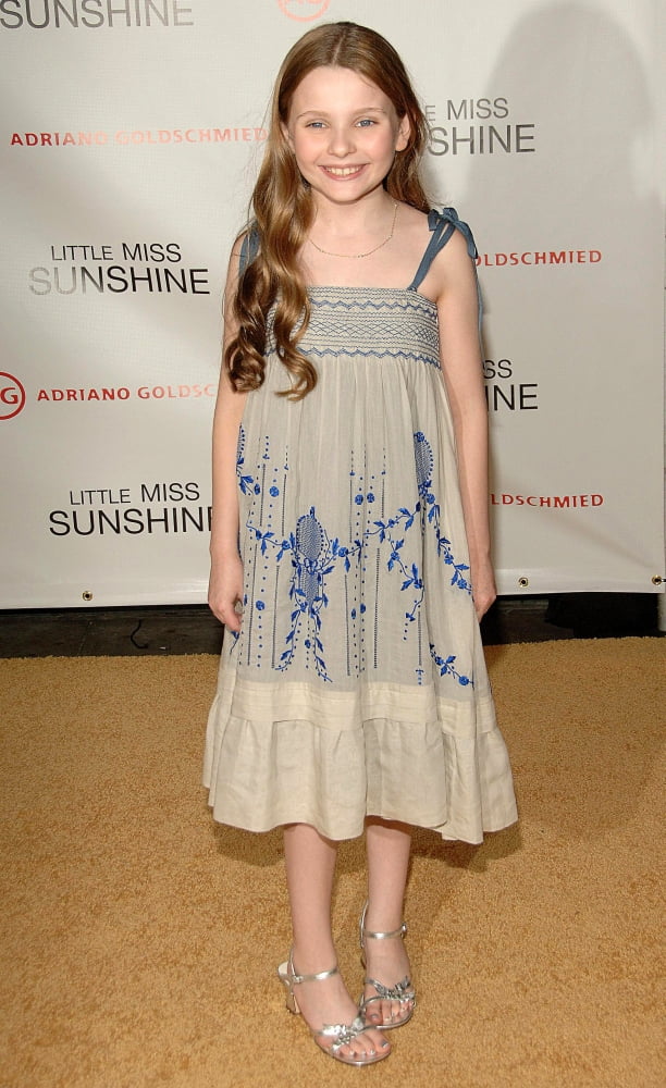 Abigail Breslin At Arrivals For Little Miss Sunshine Premiere Amc Loews
