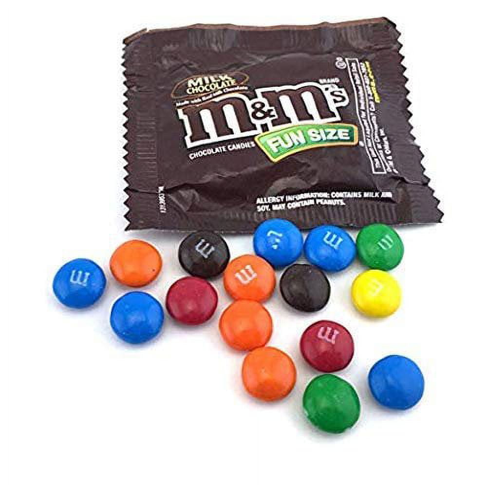 M&M's Milk Chocolate Fun Size Packets, Individually Wrapped Bulk  Bag (2 Pounds)