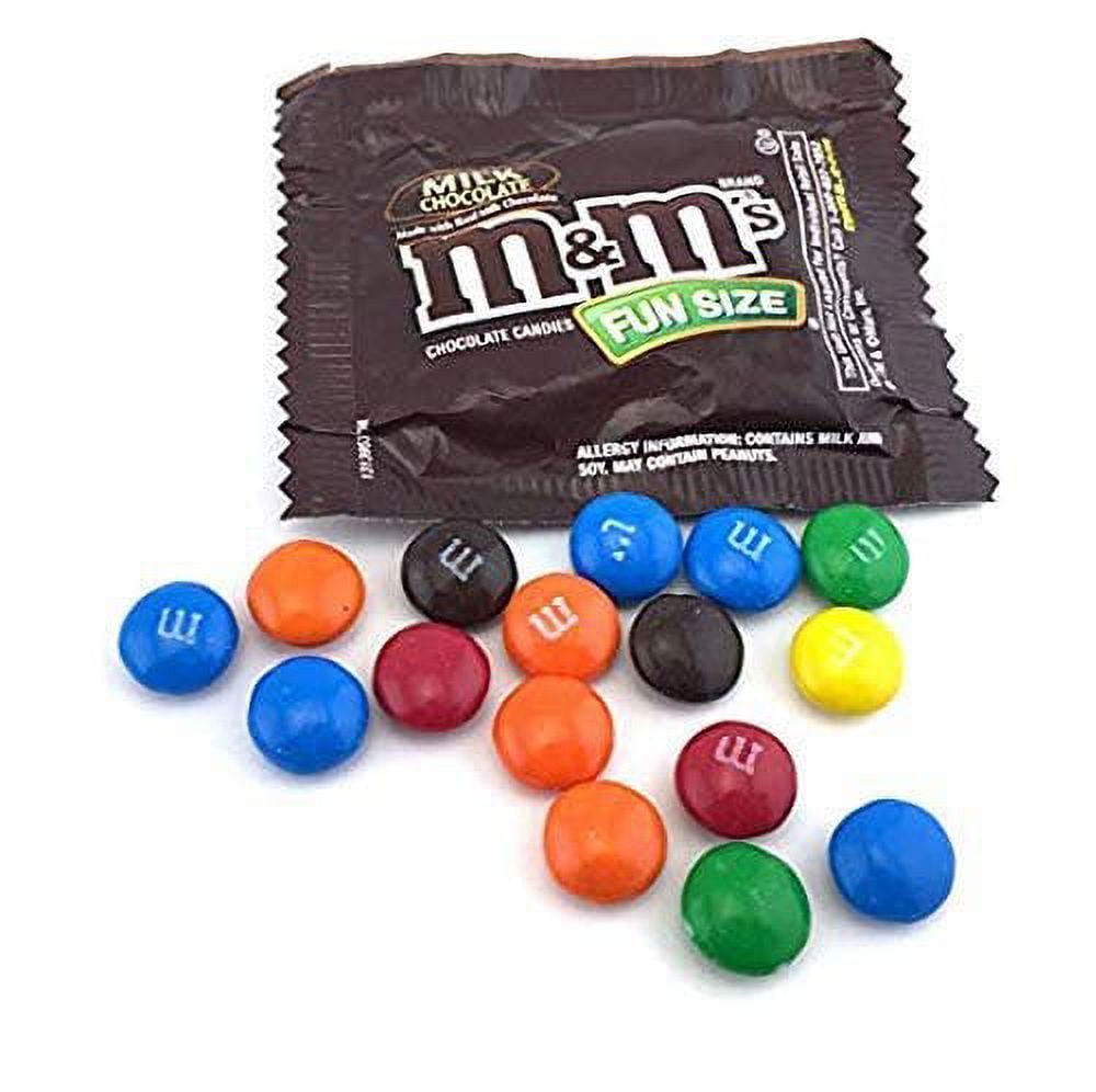 M&Ms Milk Chocolate Fun Size Candy - 3 LB (Approx. 95 Fun Size Packs) - Comes in a Sealed/Resealable Bag - Perfect For Parties, Pinata, Office Bowl, Wedding Favors, Easter Baskets