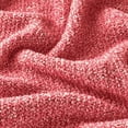 thumbnail image 3 of Manta CozCube Melange ultrasuave, color rojo navideño, 127 x 152 cm, 3 of 8