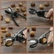thumbnail image 3 of Alicates de gallardo de nueces | Herramienta descascaradora de tuercas de aleación de alta resistencia | Mango ergonómico antideslizante | Pelado fácil de castañas | Gadget de cocina para el hogar |, 3 of 4