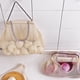 thumbnail image 4 of Paquete de 3 bolsas de malla para patatas, cebollas y más: bolsas reutilizables que ahorran espacio para colgar frutas y verduras, 4 of 8