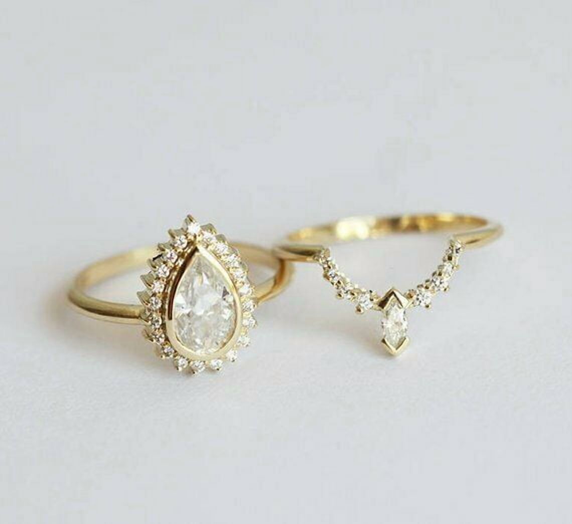 HeartsAndYou 2ct Pear Cut Moissanite Engagement Ring for Women 18k Yellow Gold Over Silver Halo Curved Bridal Set
