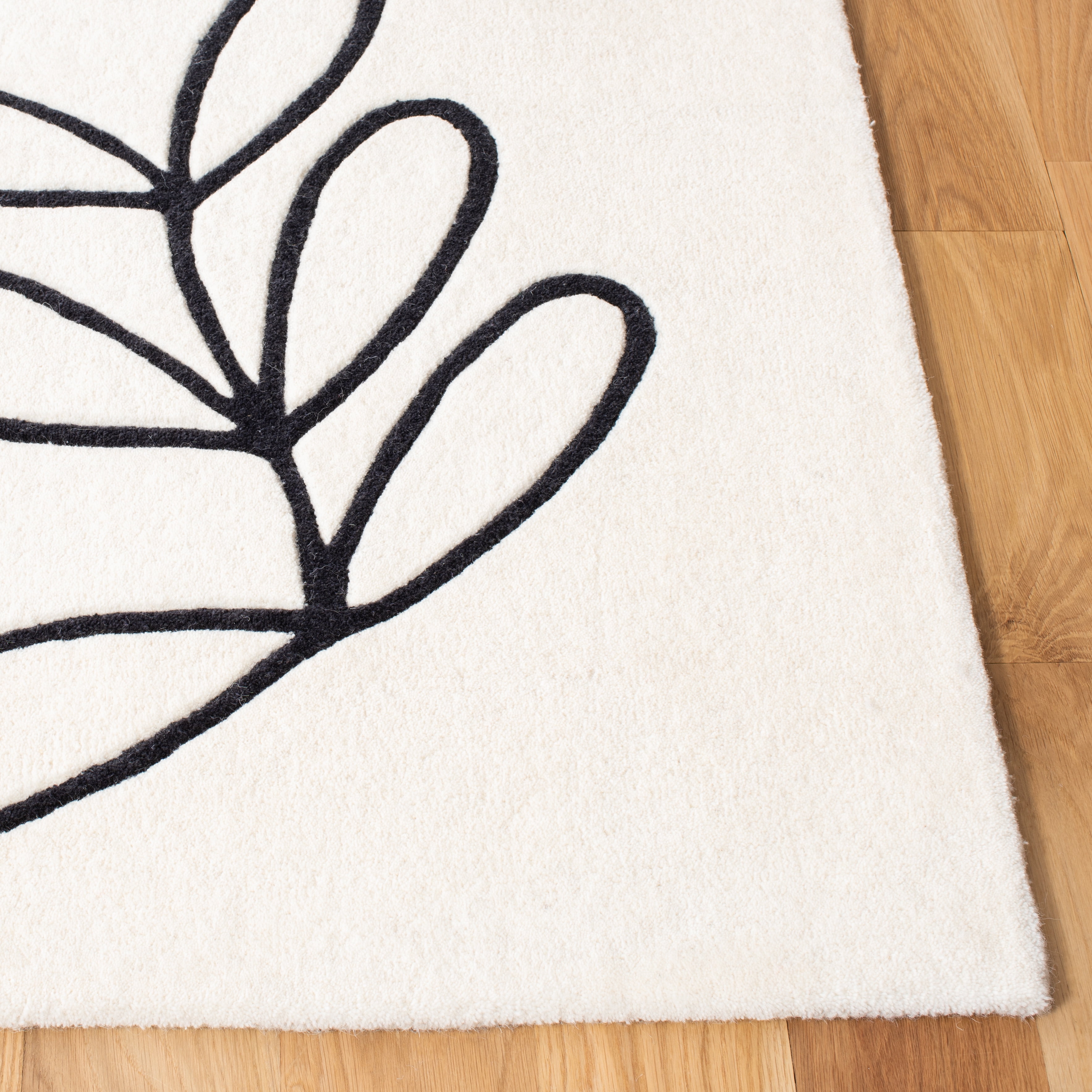SAFAVIEH Fifth Avenue Dawson Abstract Area Rug, Ivory/Black, 2' x 3'
