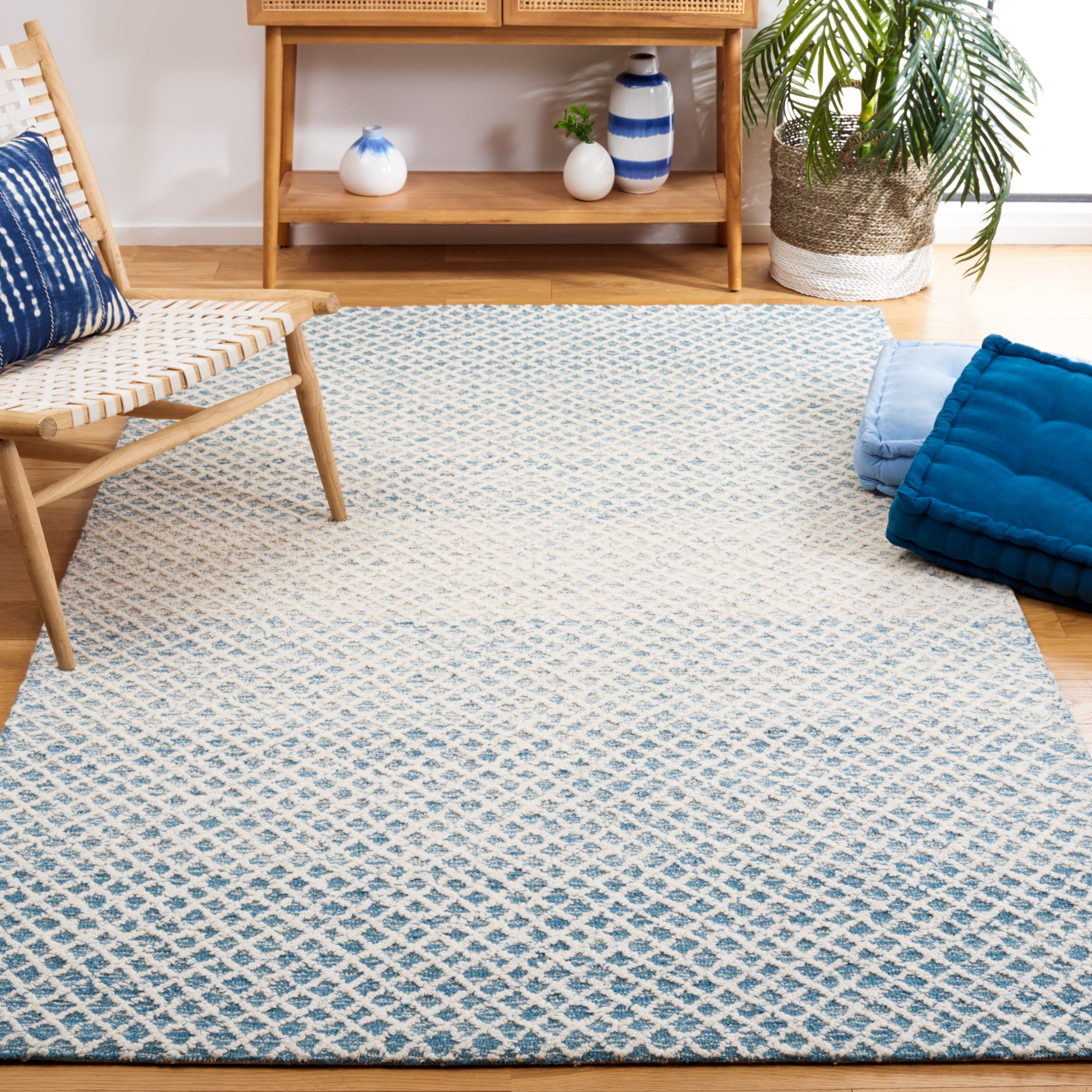 SAFAVIEH Micro-Loop Arnold Diamond Area Rug, Blue/Ivory, 6' x 9'