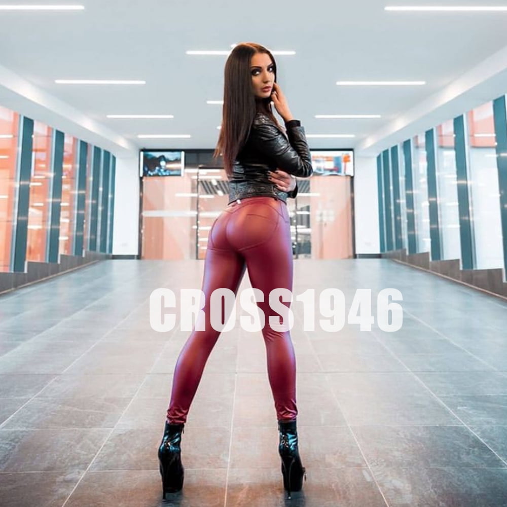 Butt Lift Leather Leggings