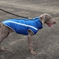 thumbnail image 3 of Abrigo para perros Chaqueta suave y cálida para mascotas Ropa impermeable para perros con tiras reflectantes y cremallera Chaleco de invierno para cachorros con orificio para el arnés Muyoka Hogar, 3 of 6