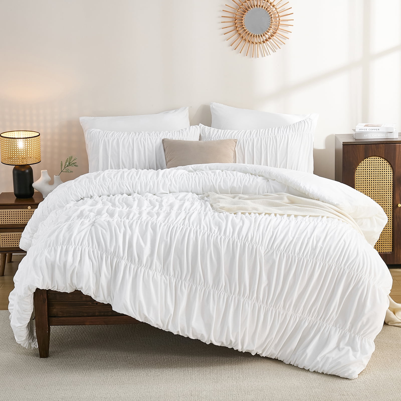 Luxury Velvet Comforter Set Queen Size,Boho Shabby Chic Ruched Bedding Comforter,Aesthetic Vintage Bedding Fluffy Ruffle Comforter Set,Ultra Soft Velvet Chenille Quilt Set,Vintage Ruffled Velvet Plus