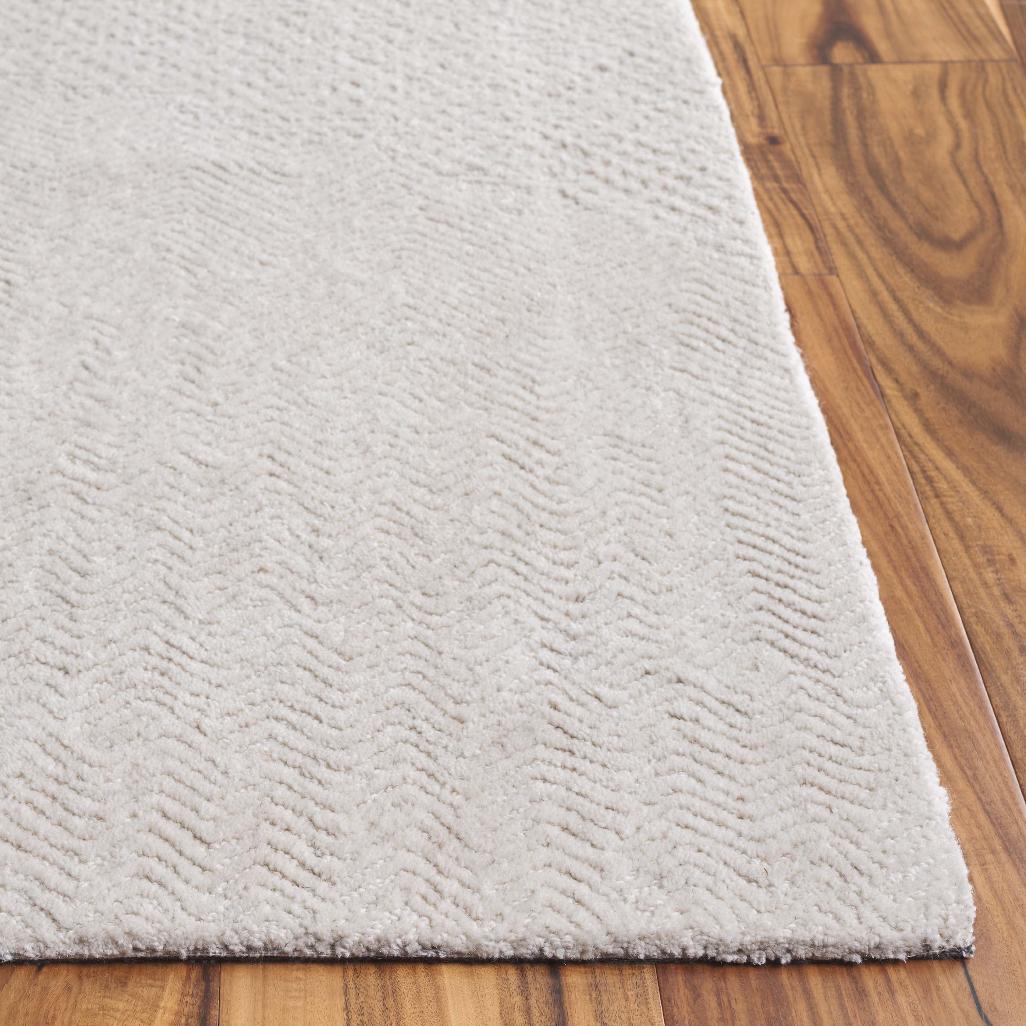 SAFAVIEH Pine Emir Solid Area Rug, Ivory, 3' x 5'