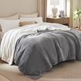 thumbnail image 2 of Manta Bedsure Sherpa de forro polar, tamaño king, 274 x 228 cm, color gris, 2 of 7