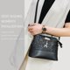 thumbnail image 1 of Bolsa de hombro de concha Mujer Lentejuelas brillantes de mensajero de cuero de PU / Negro Likrtyny  Para Estrenar, 1 of 7